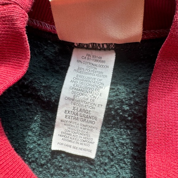 Vintage Oversized Holiday Embroidered Pull Over Crew Neck - Picture 6 of 6